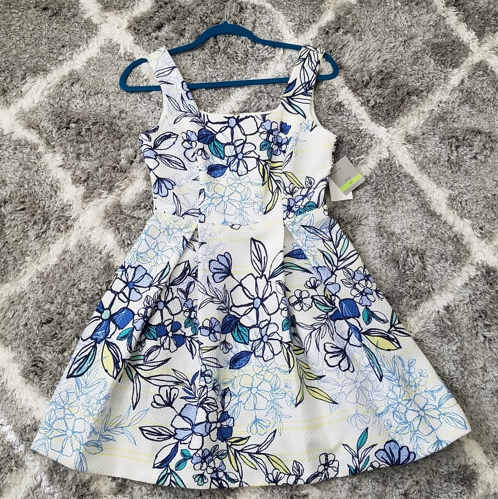 White Floral Dress with pockets